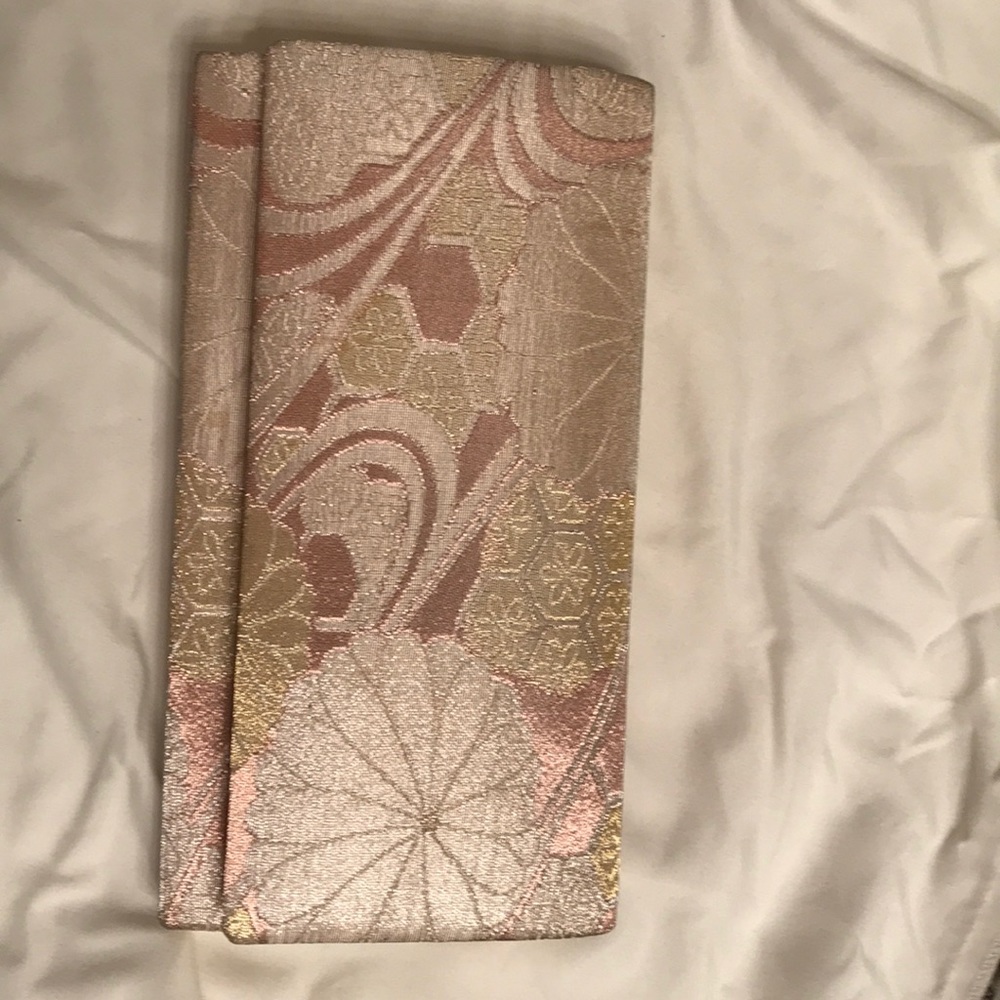 Beautiful Vintage Asian Clutch